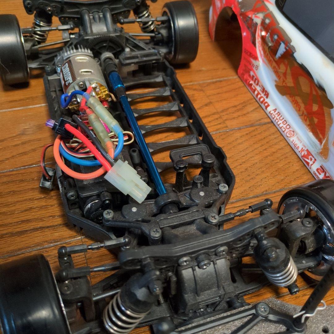 ヨコモ　ボディ　シャーシ　APEX RX-7 ドリフトラジコン 1/1