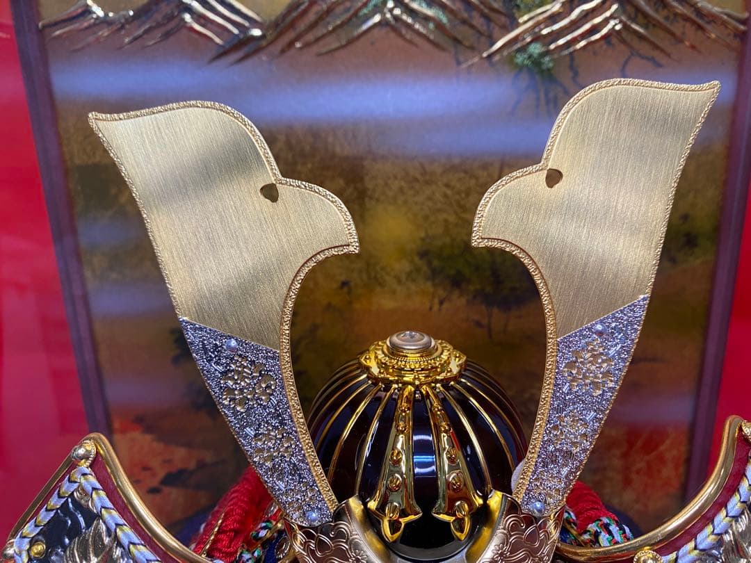 東京久月　五月人形　家紋付き兜飾りアクリルケース入・コンパクトサイズ