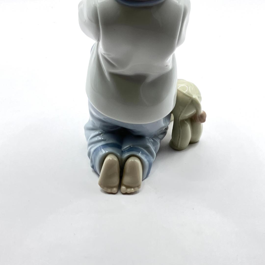 リヤドロ 仔馬と祈り 美品 陶器 アート インテリア 彫像 祈りのポーズ