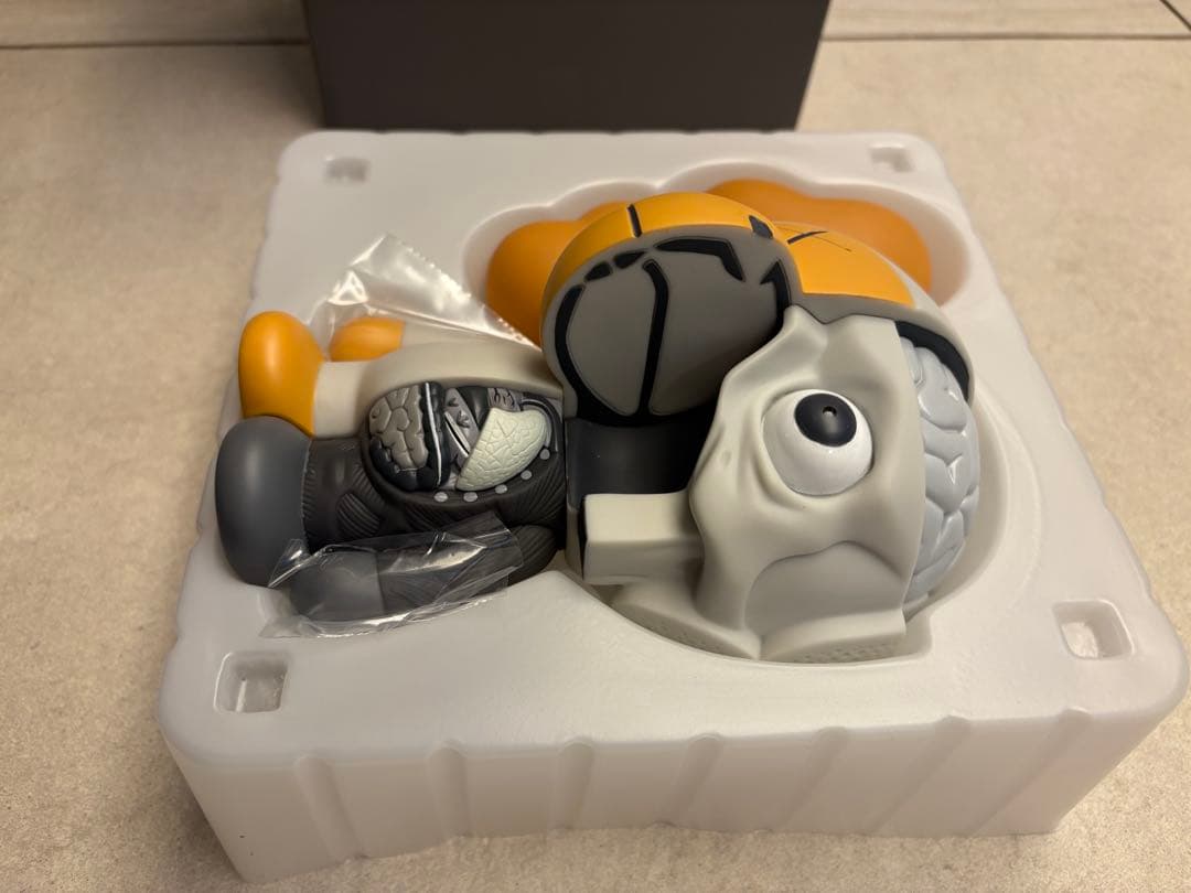 kaws×ape オリジナルフェイクmilo 正規品 カウズマイロ