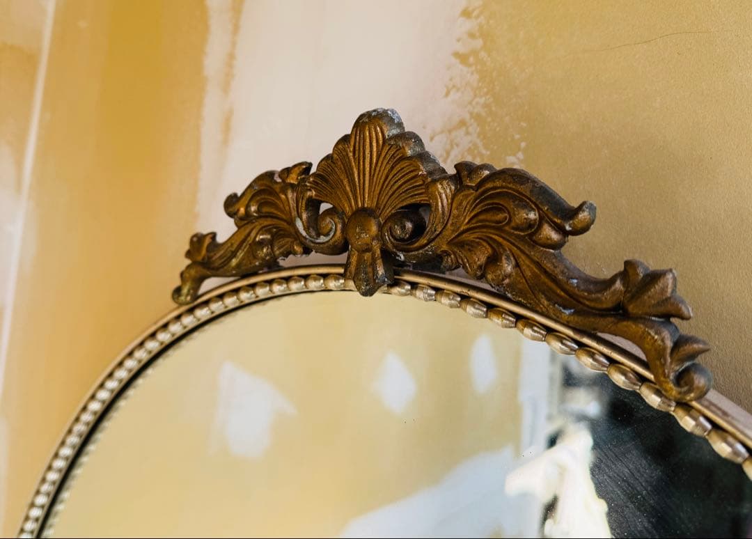 金色　楕円形　壁掛け鏡　ウォールミラー