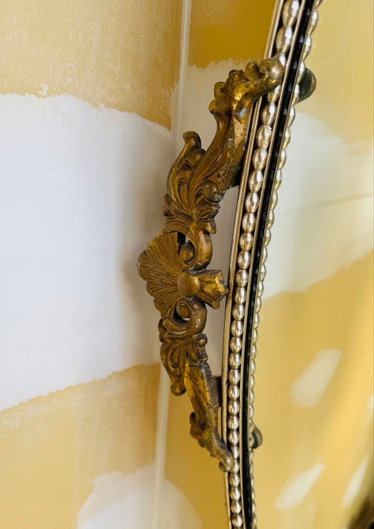 金色　楕円形　壁掛け鏡　ウォールミラー