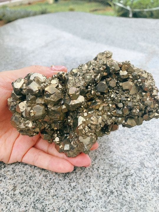 ⭐︎黄鉄鉱 パイライト クラスター ⭐︎原石 ⭐︎天然石置物 ⭐︎パワーストーン