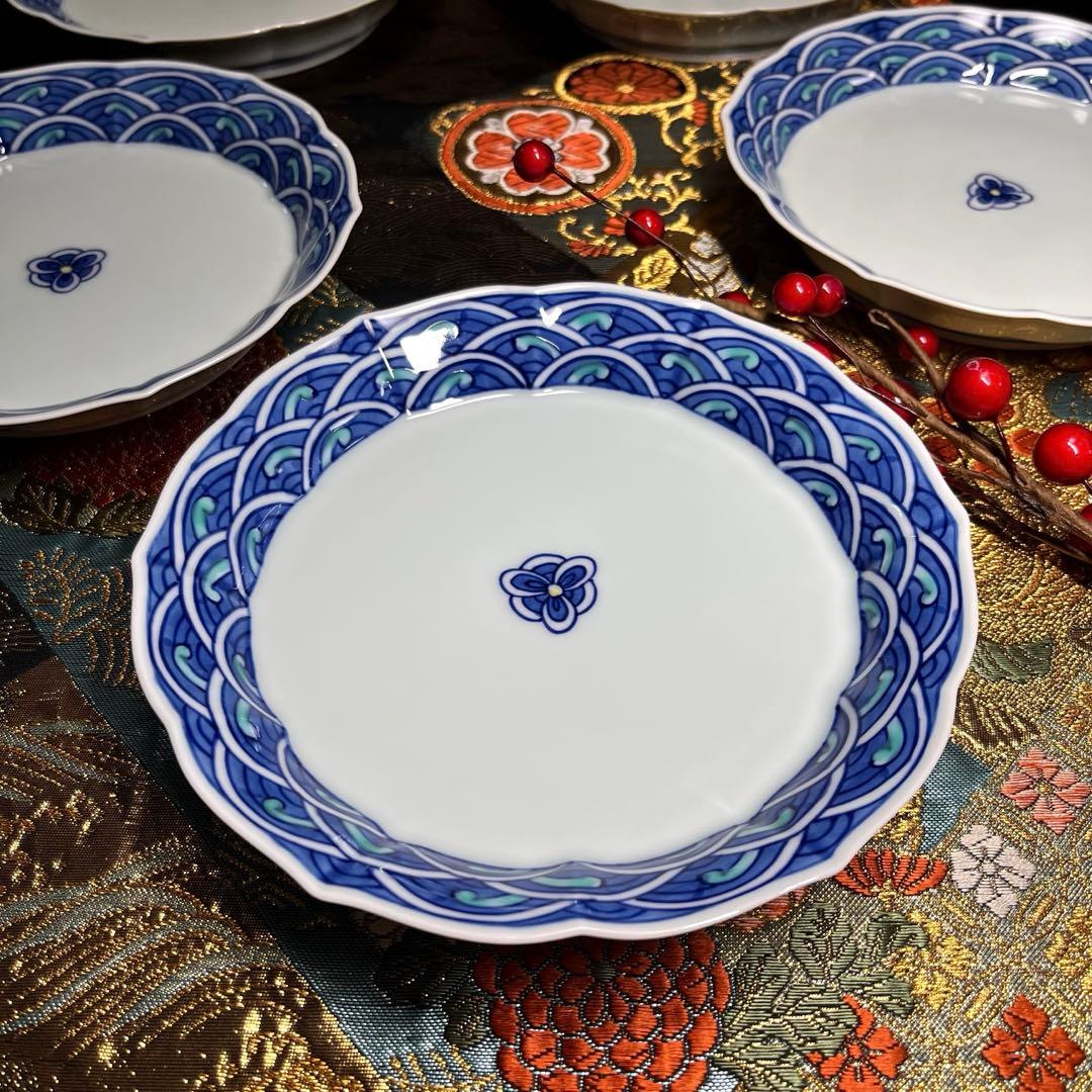 【新春の設えにも】 華山窯 華山萬右衛門 色絵染付 青海波 銘々皿 総手描き