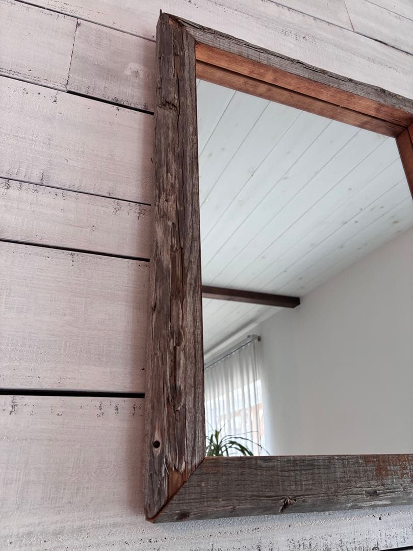 【大】海辺の塩風と太陽で天然エイジングされた無垢古木を使った壁掛けミラーNO.1