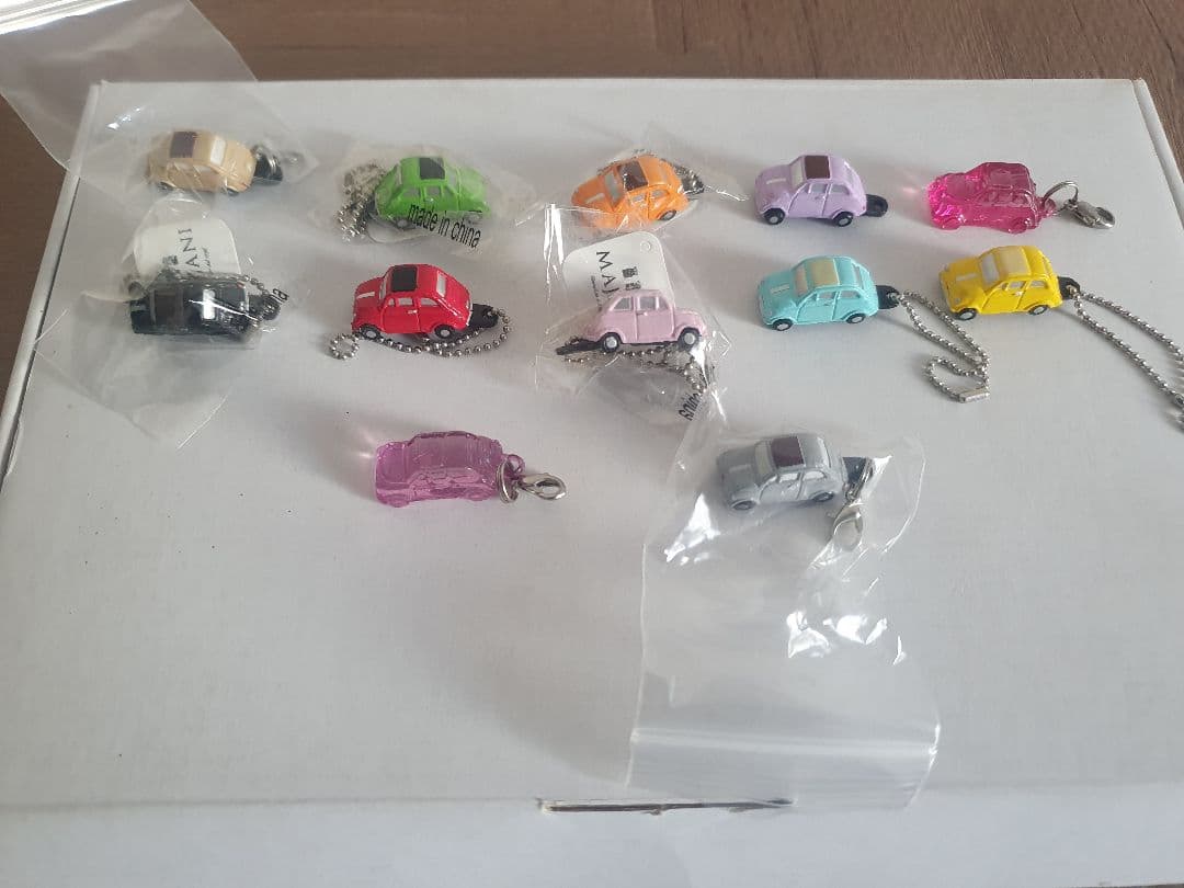 フィアット ミニカーキーホルダー12個セット - メルカリ