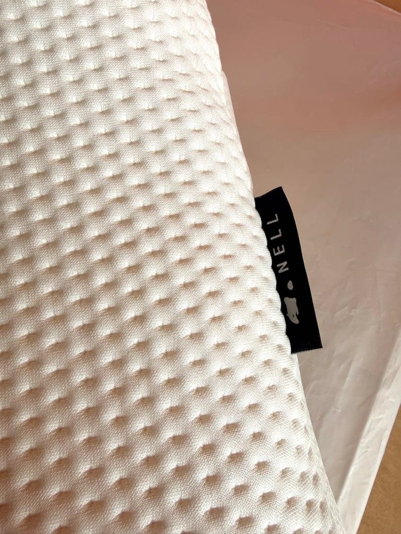 [美品]NELL ネル　マットレス　枕　カバー付き　白