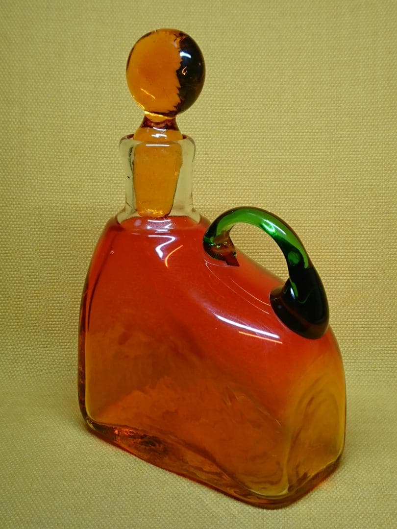 【美品】ガラス　オブジェ　置物　インテリア　工芸品　美術品　A3319