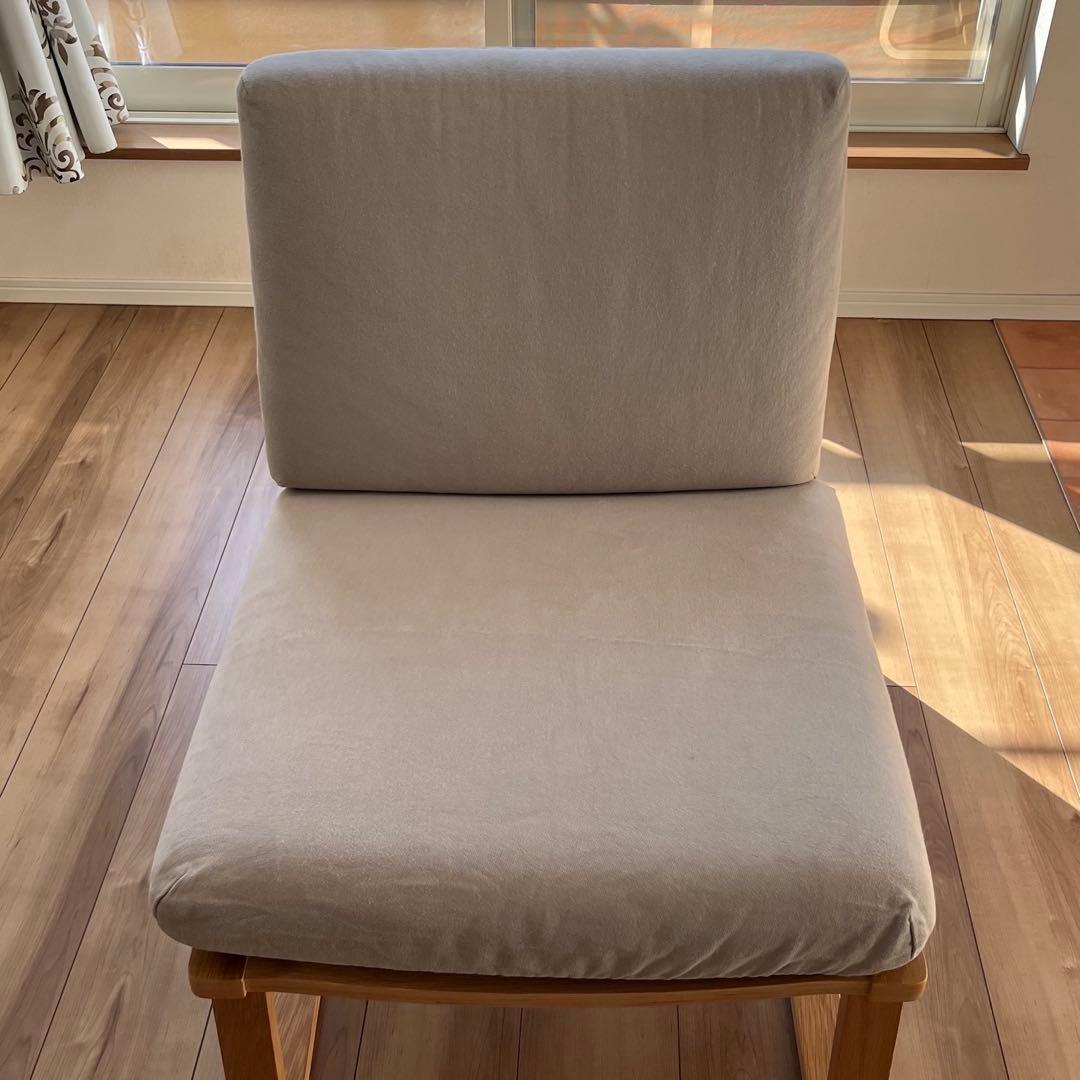 リビングでもダイニングでもつかえるソファーチェア•オーク材