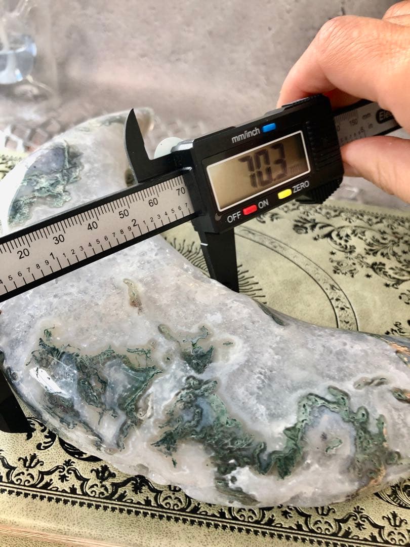 超ビッグ　モスアゲート　ビッグ　ムーン　月　スタンド付き　ジオードあり