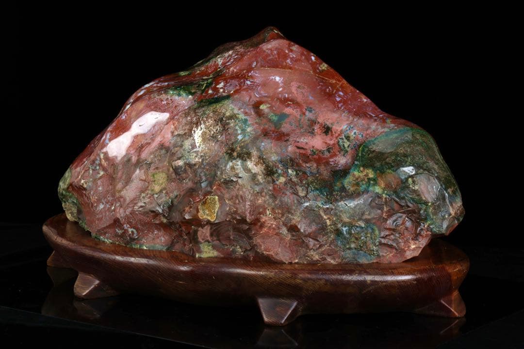 越*ニ様 【希少・美石】佐渡 五色石 水石 原石 鑑賞石 台座付 44.6kg