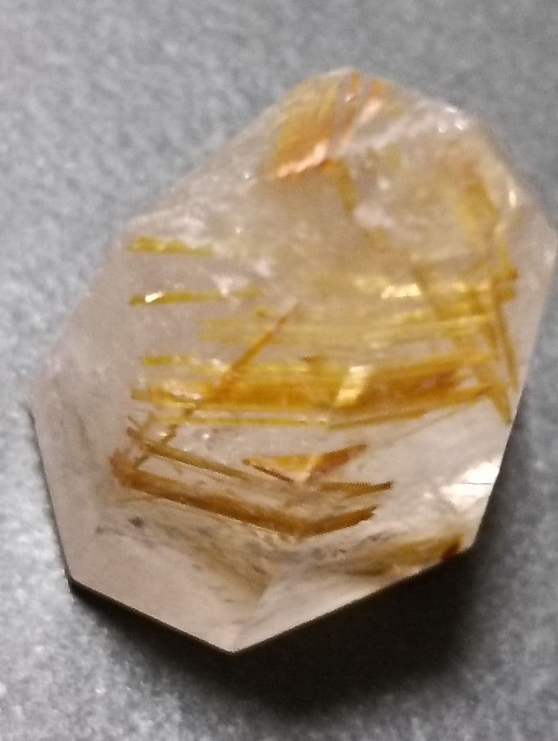 タイチンルチルクォーツポイント