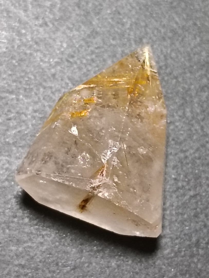 タイチンルチルクォーツポイント