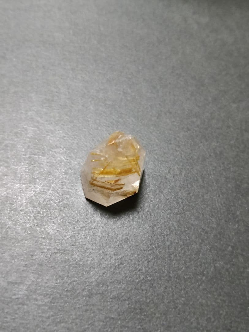 タイチンルチルクォーツポイント