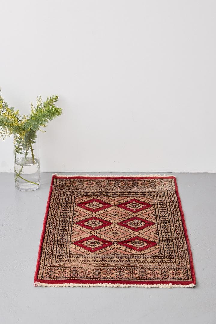 ヴィンテージラグ トライバルラグ パキスタン産（100×59cm）ベージュ