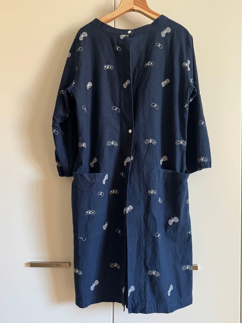 mina perhonen choucho 割烹着 navy