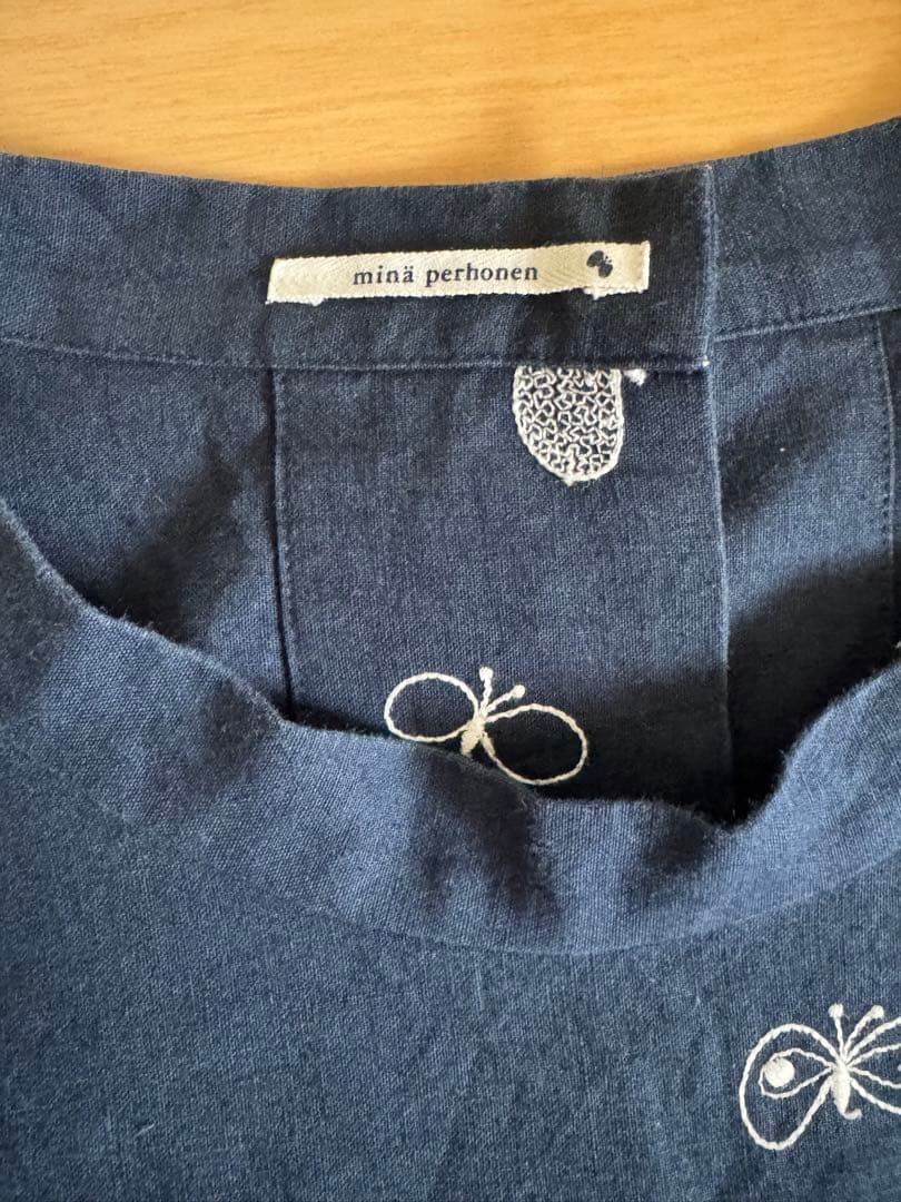 mina perhonen choucho 割烹着 navy