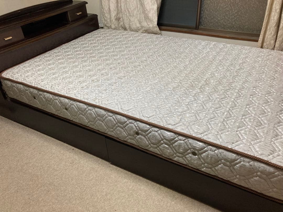 引出し2杯収納セミダブルベッド