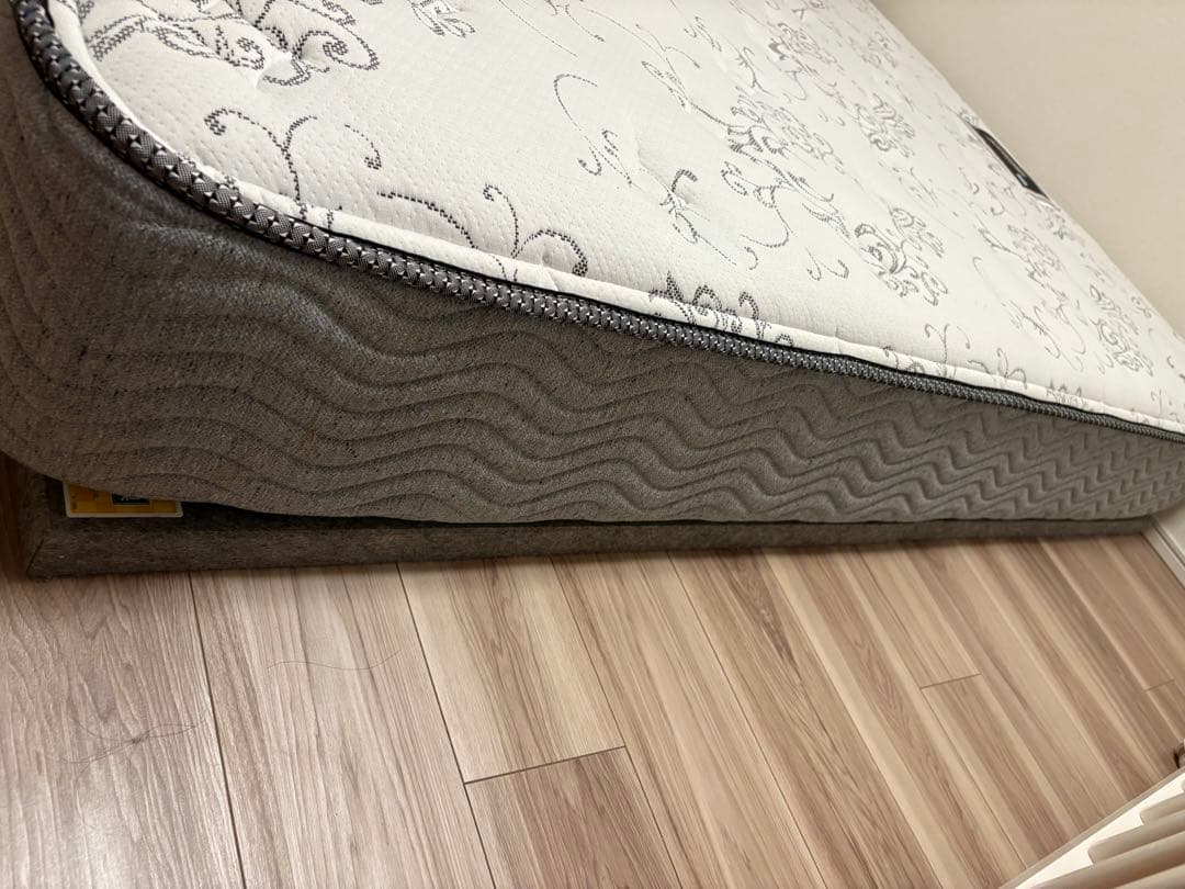 シモンズ　マットレス　ダブルベッド