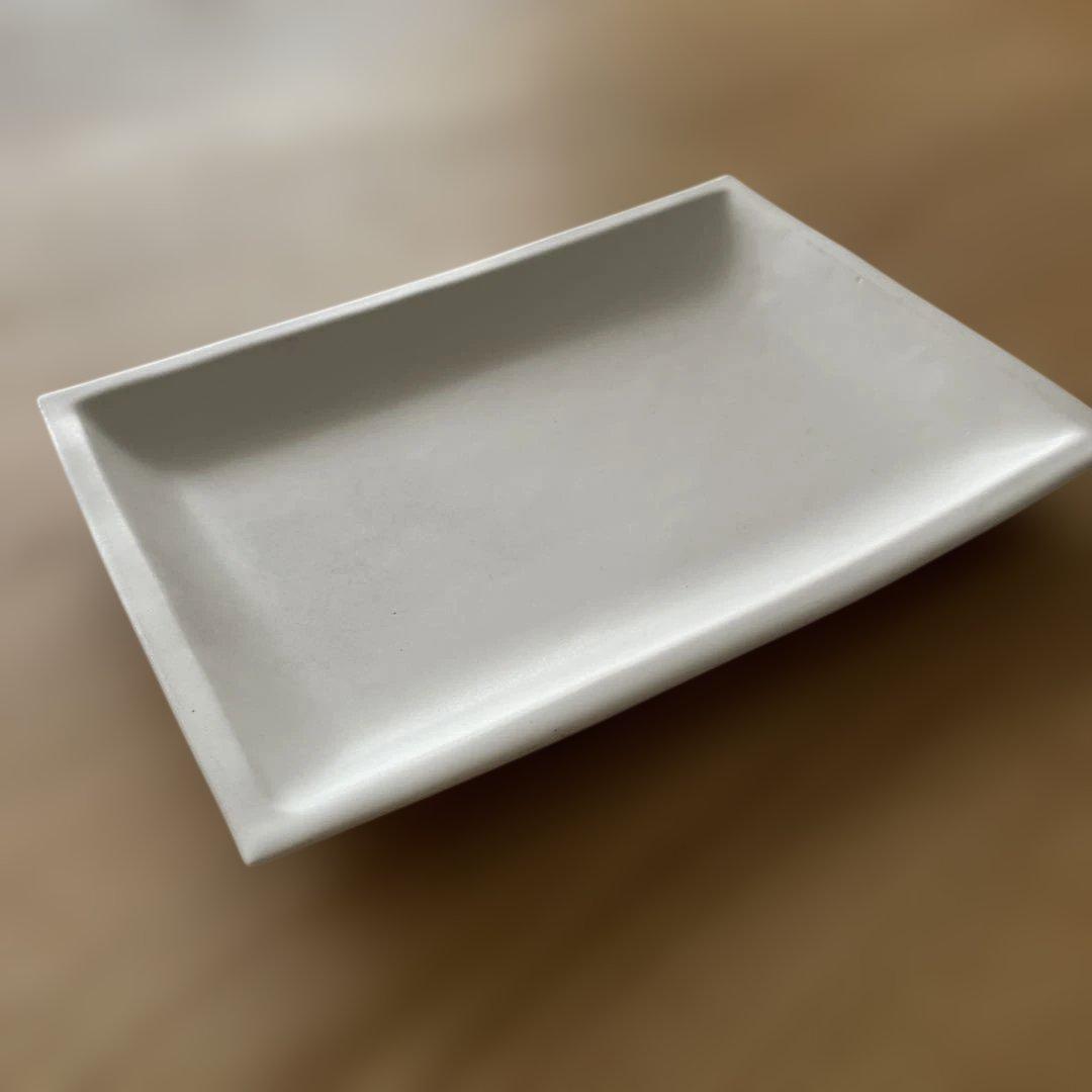 【安藤雅信】 ギャルリ百草 リム細長角皿 白マット釉