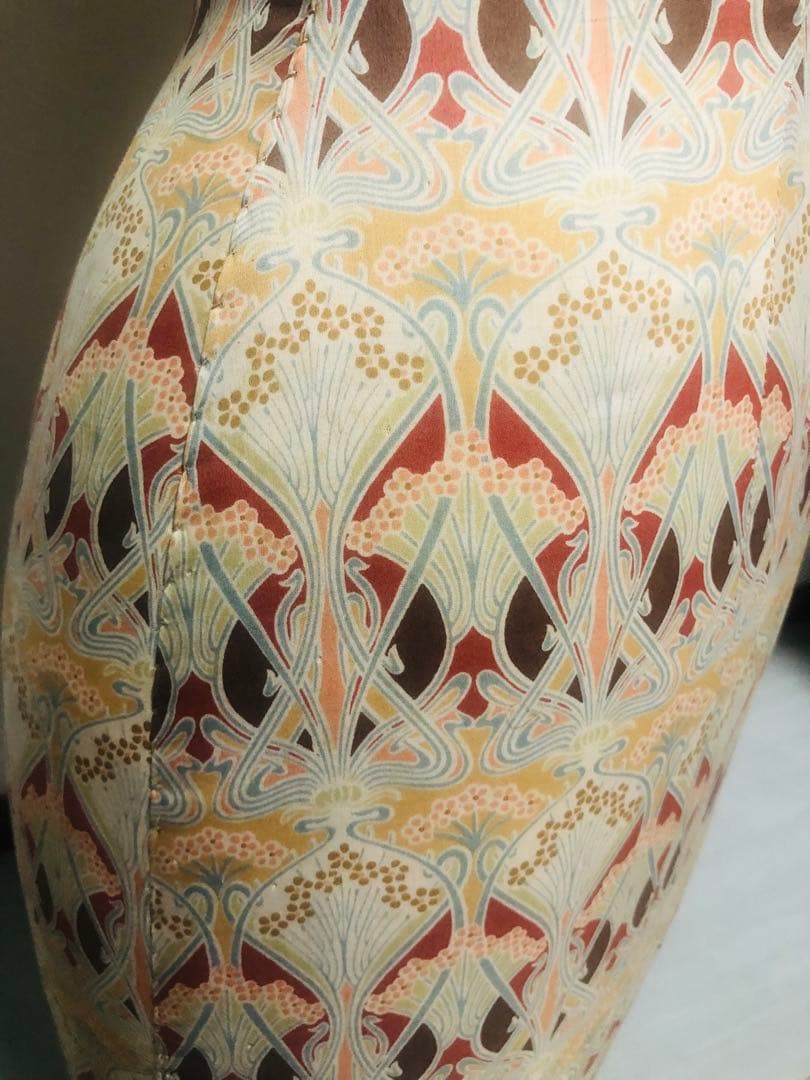 アンティーク　什器　キャビネット　トルソー　棚　レトロモダン　裁縫箱