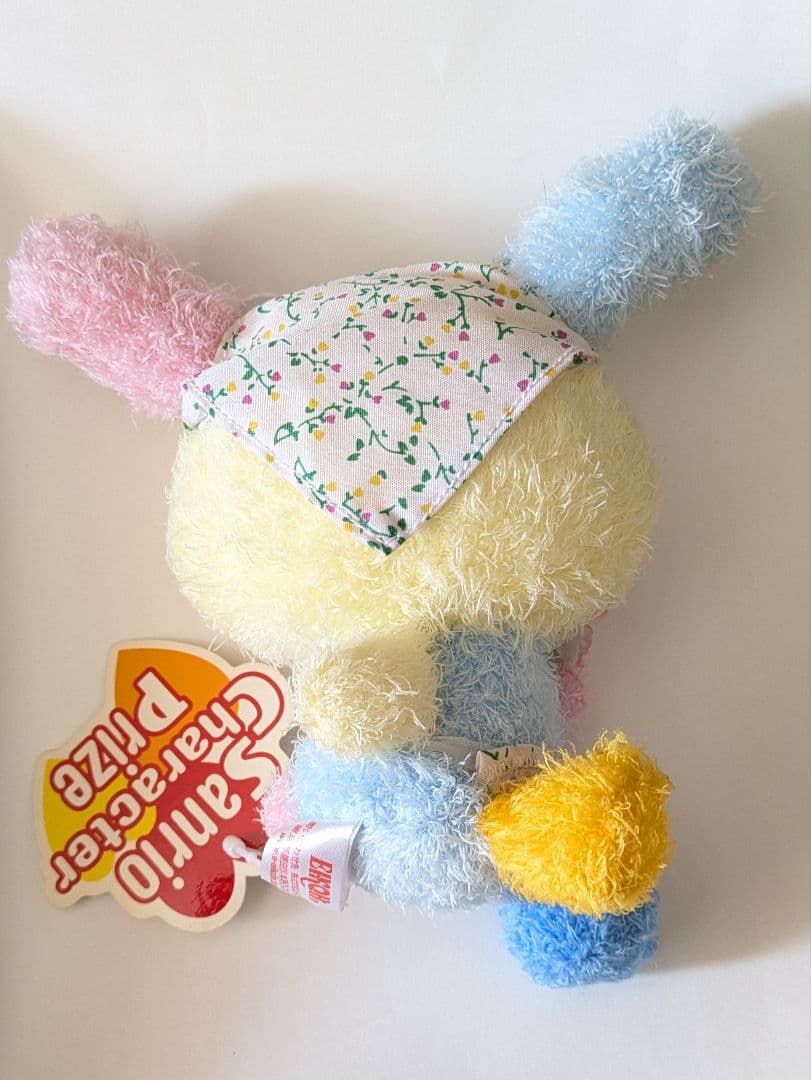 サンリオキャラクター　ウサハナぬいぐるみ