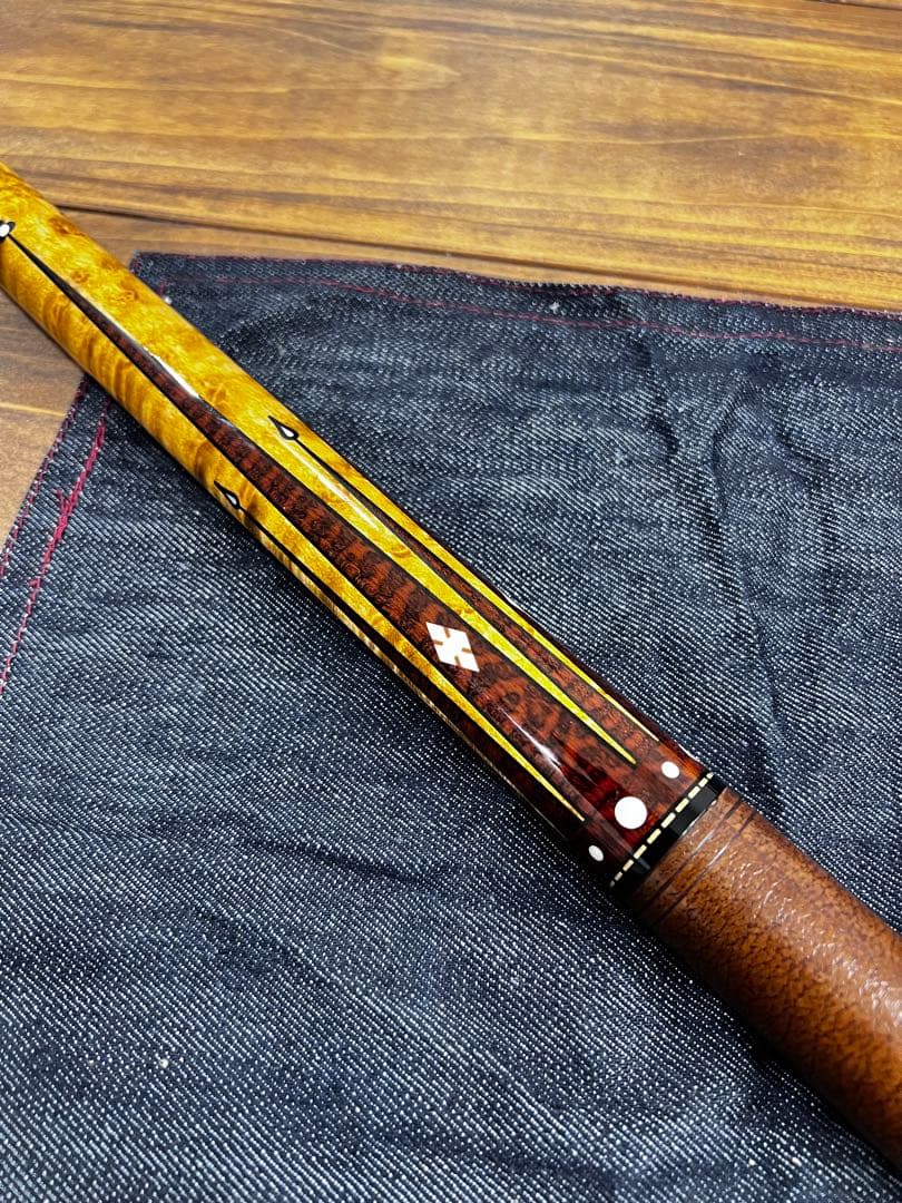 ビリヤードキュー Gina スネークウッド8剣