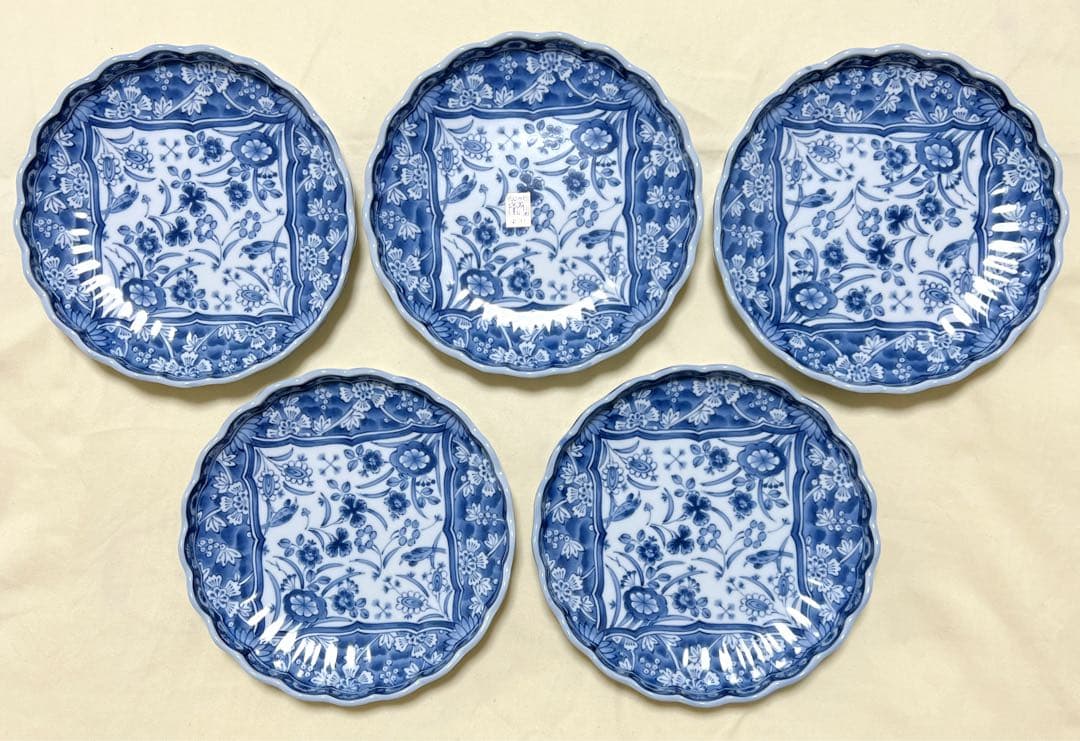 未使用 美濃焼 三洋陶器 龍峰窯 染付更紗 花鳥文 輪花菊割皿5枚 - メルカリ