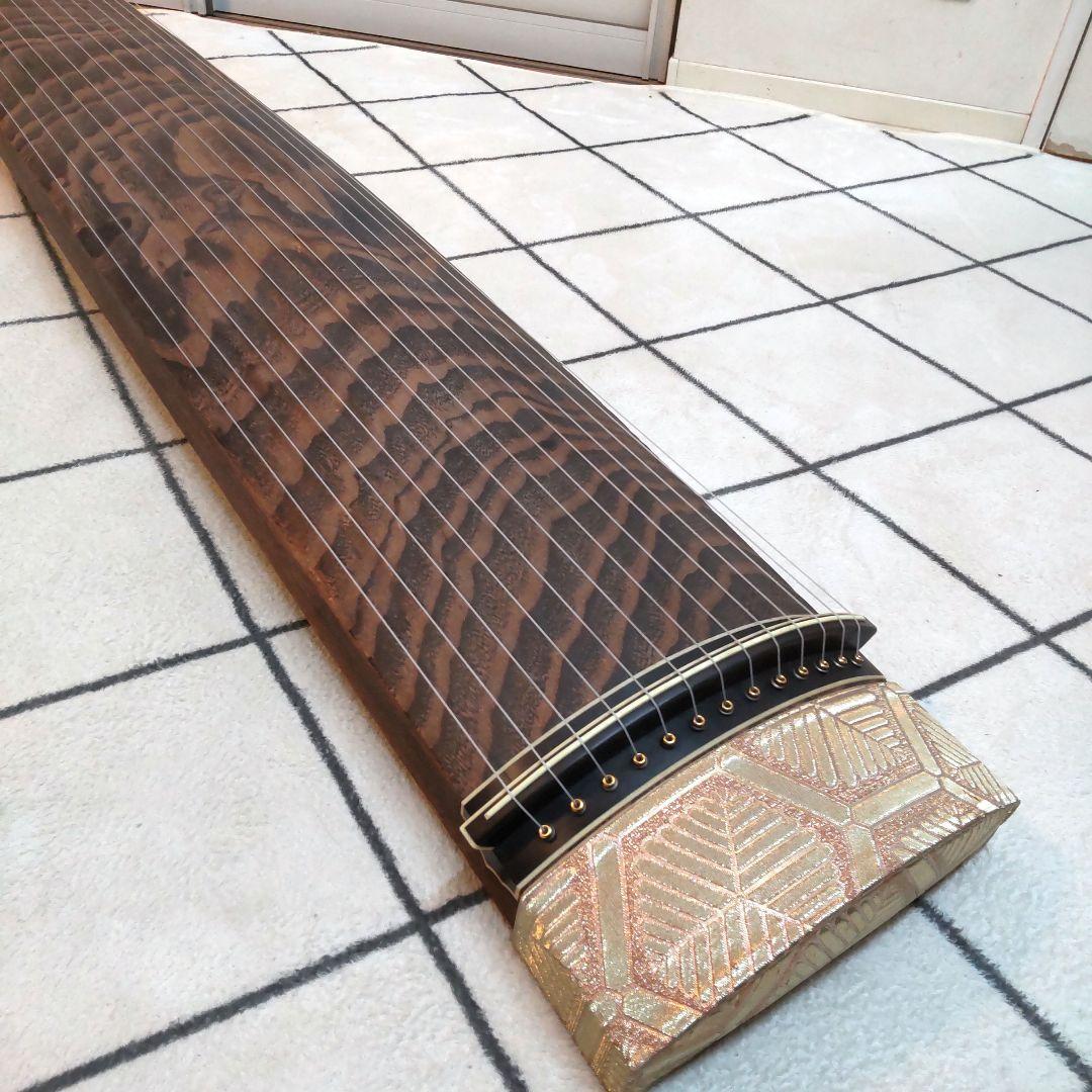くり甲 綾杉彫り 刳甲 琴 13弦