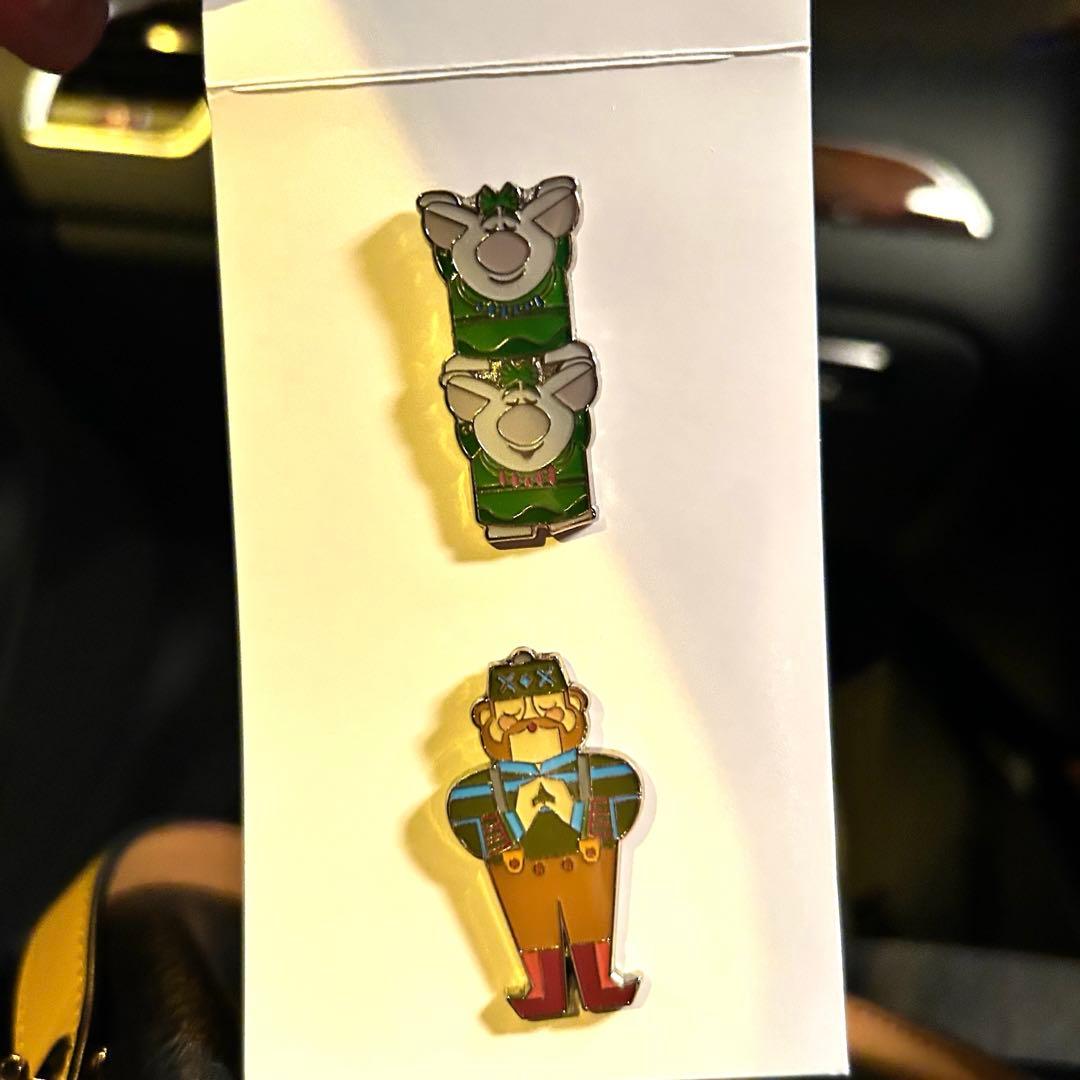 アナと雪の女王 ピンバッジセット オーケン シークレット - メルカリ