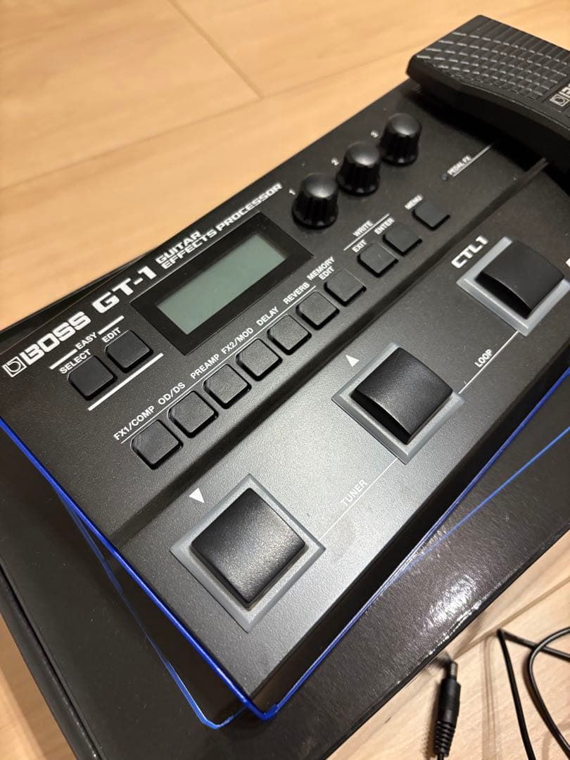 BOSS GT-1 エレキギター　エフェクター