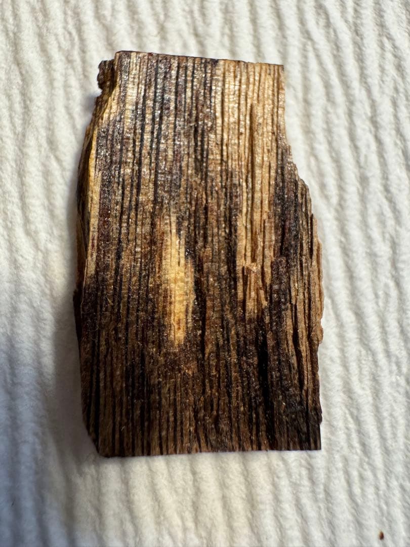 香木 伽羅 「菊清水」2.1g箱入り