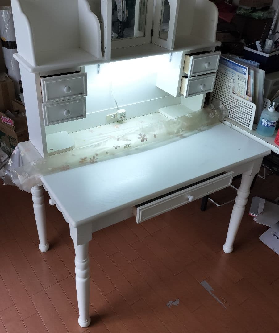 大幅値下げ　プリンセス風、ロココ調　姫系　机+化粧３面鏡