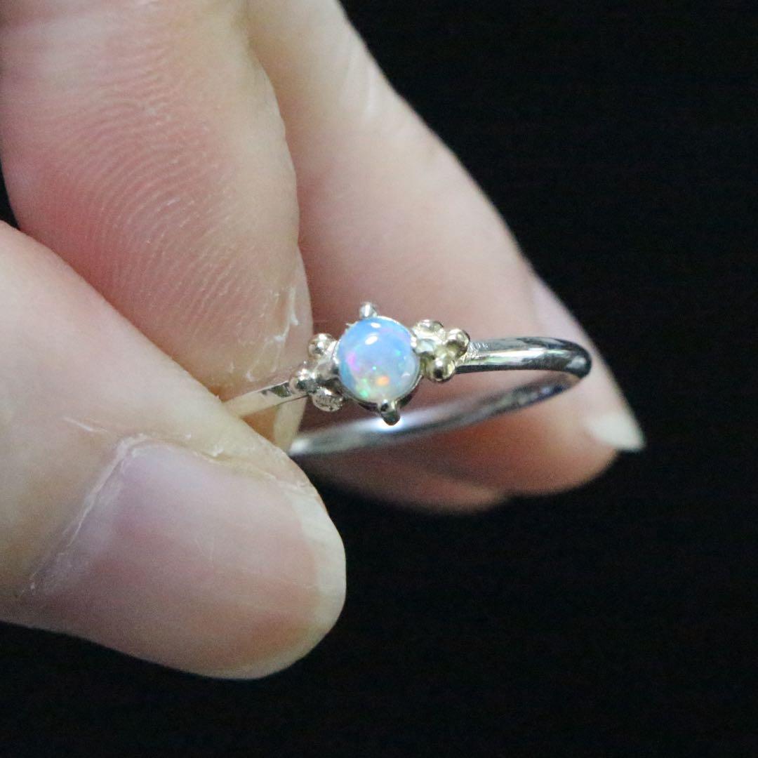 ふわりと遊色が揺れる∮オーストラリア産オパールのK10粒々シルバー