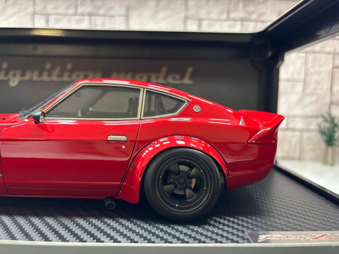 1/18ミニカー　イグニッションモデル　240Z フルワークス【新品】レッド