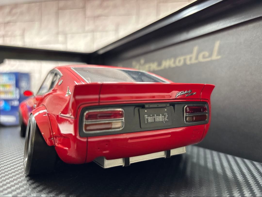 1/18ミニカー　イグニッションモデル　240Z フルワークス【新品】レッド