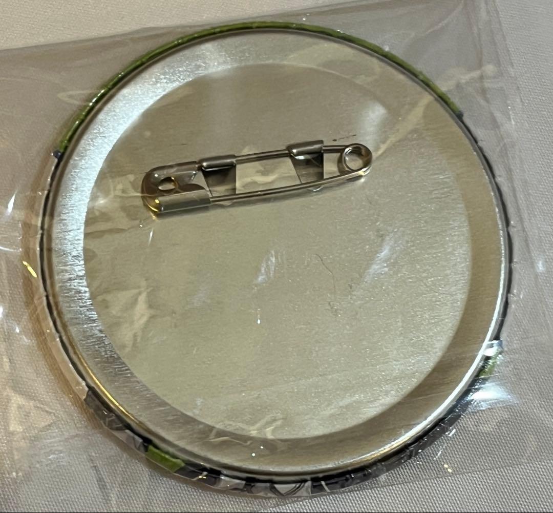 ブルーロック TSUTAYA 制服 ホログラム 缶バッジ 潔世一 100個 - メルカリ