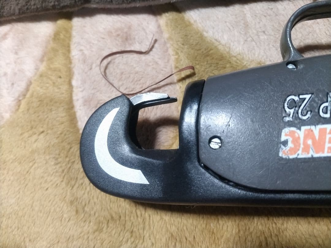 PELLENC AP23 電動誘引機（結束機）