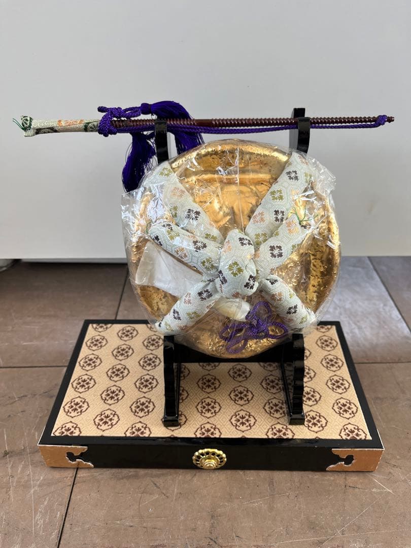 軍扇・陣笠・陣太鼓付三品セット 台付き 端午の節句飾り・五月人形・