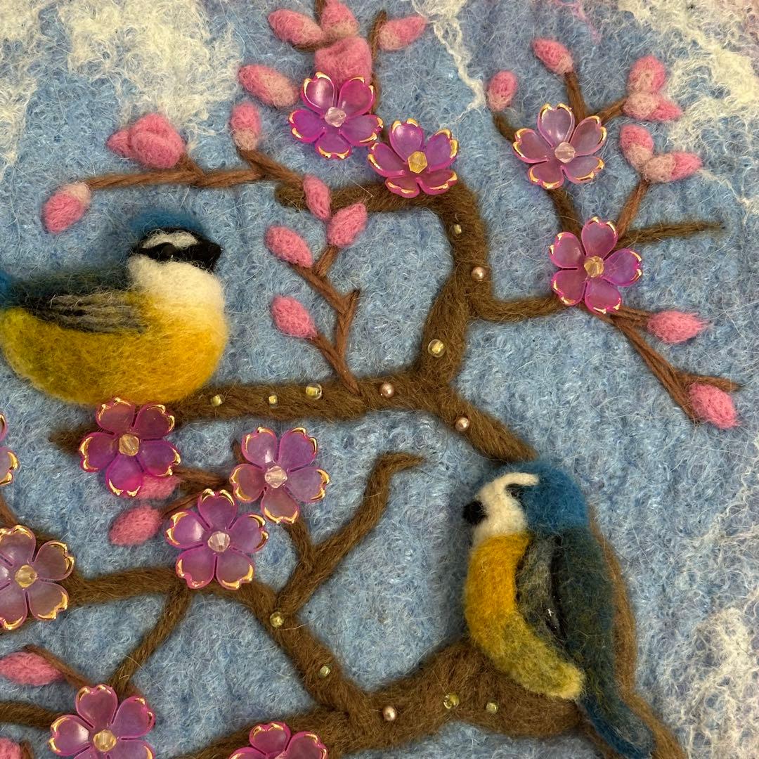 ハンドメイド がま口バッグ 桜と小鳥 刺繍 ウール100% - メルカリ
