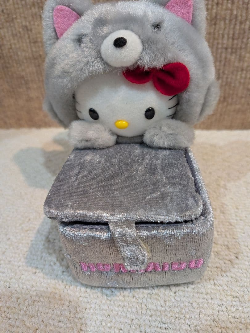 北海道限定　ハローキティ　ギンギツネ　ぬいぐるみ2004年　ぬいぐるみ小物入れ