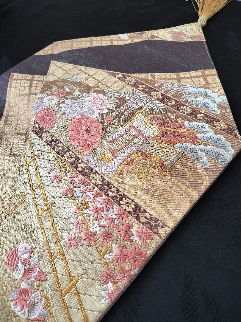 A945☆高級‼️豪華刺繍‼️ひな祭り‼️テーブルランナー2m10cm - メルカリ