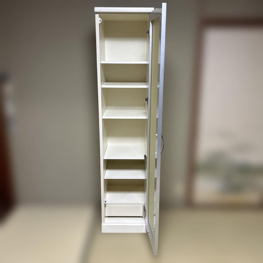 クリーム ガラス扉 スリム キャビネット