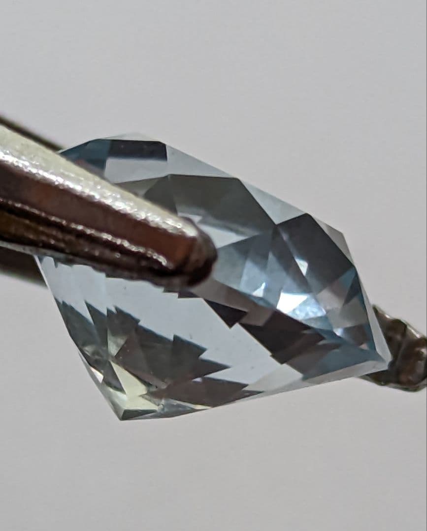 【天然石】豪州産 トパーズ 6.96ct ルース