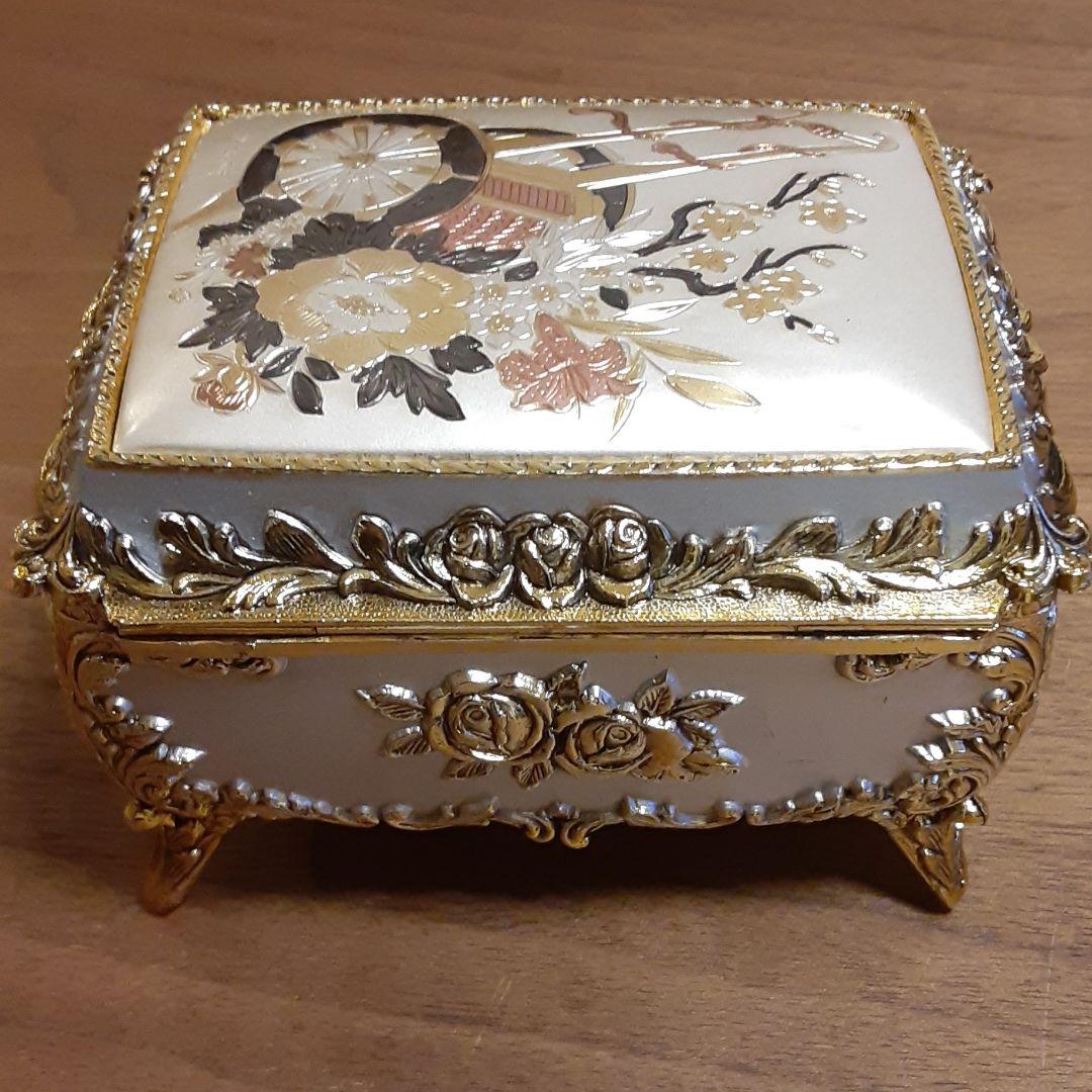 勲一等瑞宝章記念品オルゴール　日本初女性議員贈答品