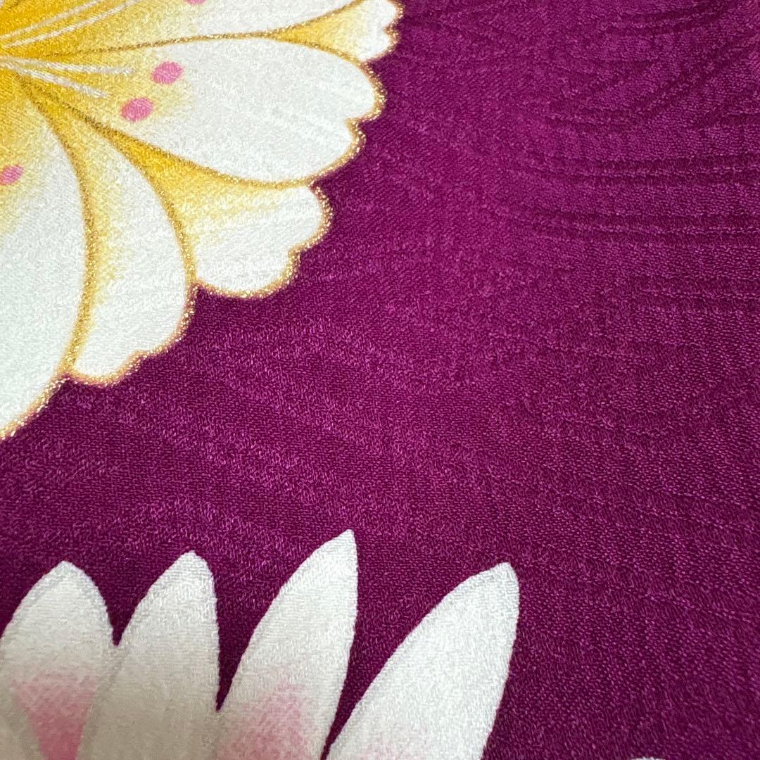 98 式部浪漫　着物単品　紫×鞠×菊　7歳　七五三着物　四つ身　美品　日本製