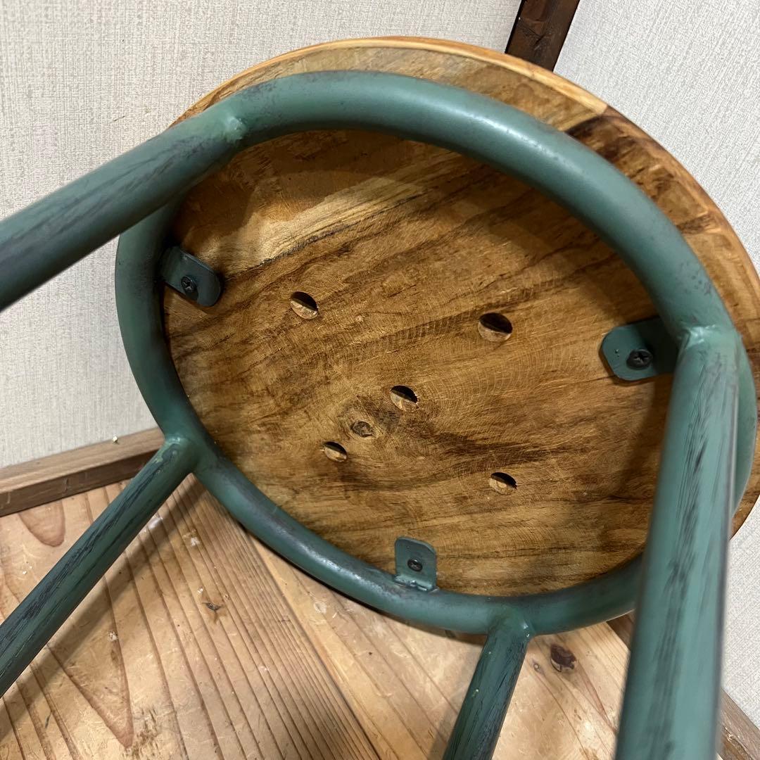 チーク材とアイアンのスツール 緑 ヴィンテージスタイル グリーン 木製座面 椅子