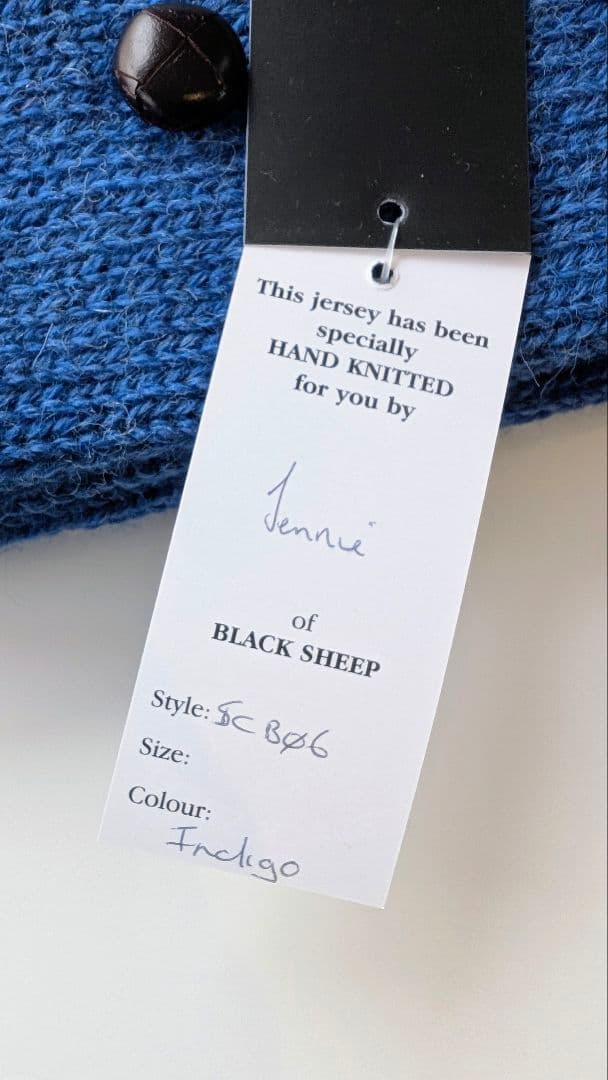 新品タグ付き　青　Black Sheep ハンドニット マフラー