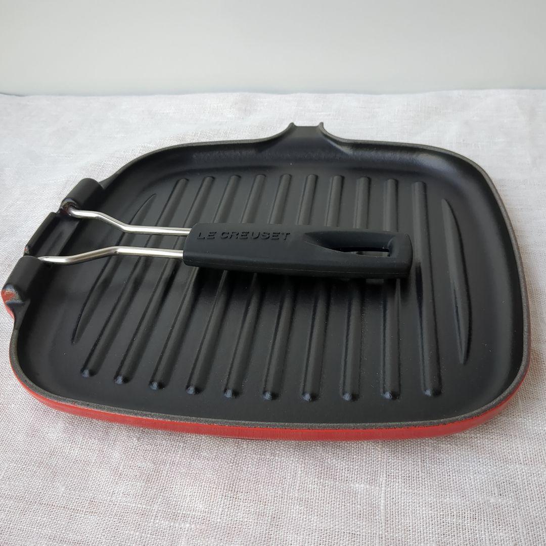 ル・クルーゼ　鋳鉄グリルパン　取り外し可能なハンドル付き　折りたたみ