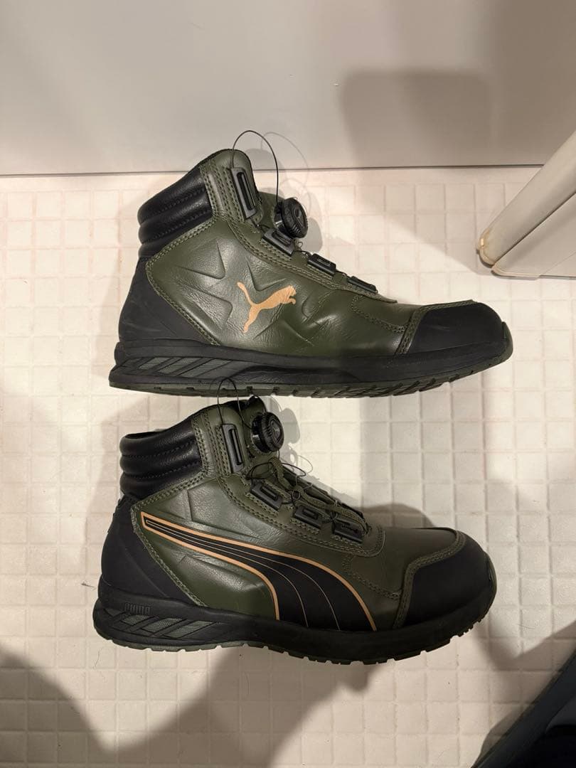 Pumaアスレチックライダー安全靴ディスクオリーブ系ブラウン系ジップアップBOA